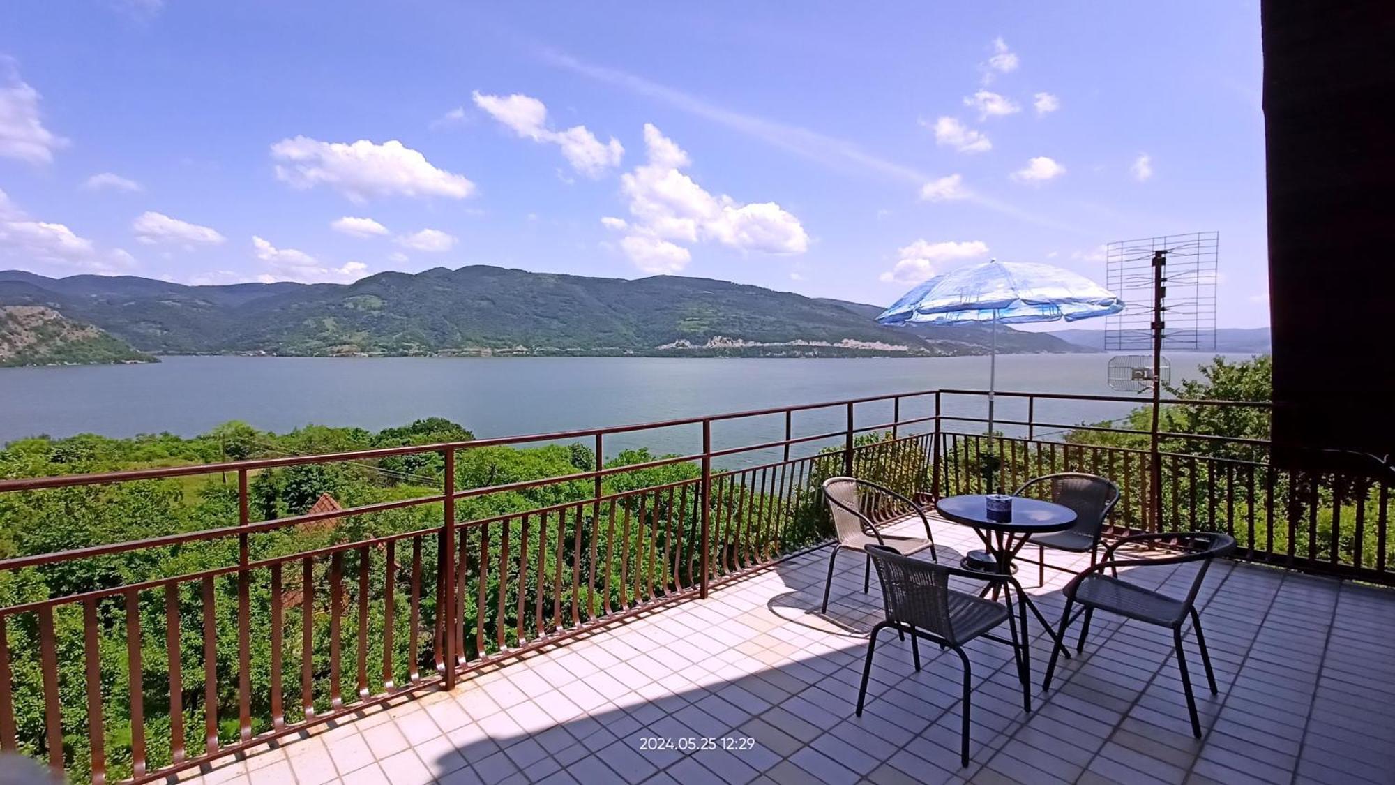 Apartman Duric โดนยี มิลาโนวัซ ภายนอก รูปภาพ